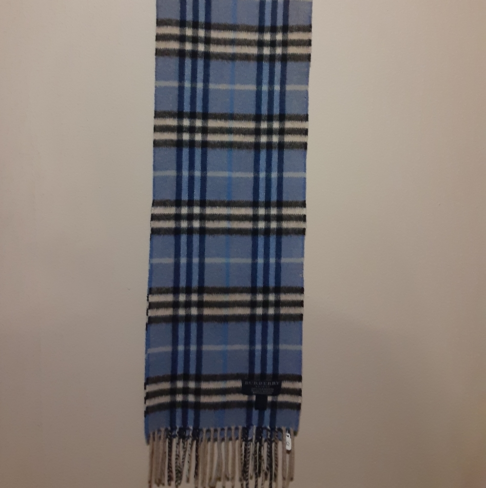 Burberry lambswool scarf